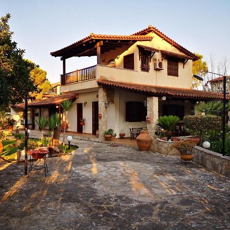 Villa Lena Entire Cottage Kalamaki  Extérieur photo