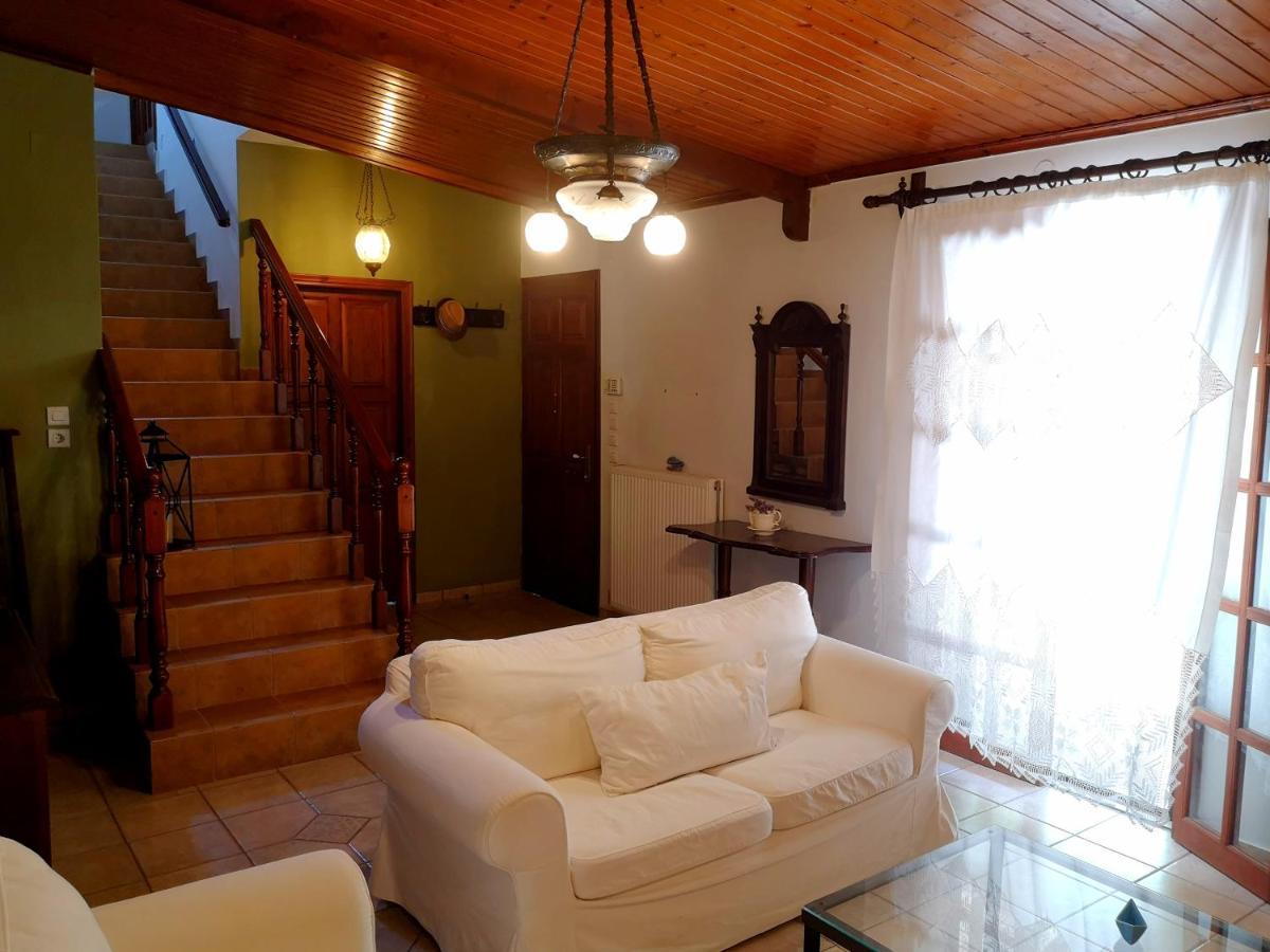 Villa Lena Entire Cottage Kalamaki  Extérieur photo